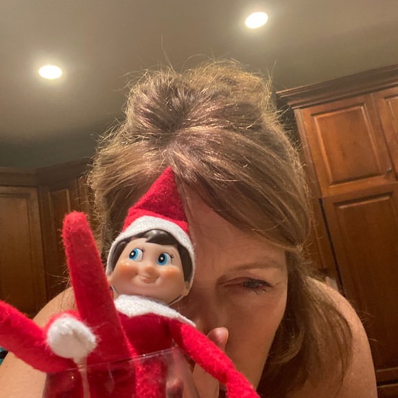 Meet your Posher, Jennifer - Picture 1 of 1